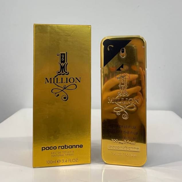 1 Million by Rabanne is a Woody Spicy fragrance for men.