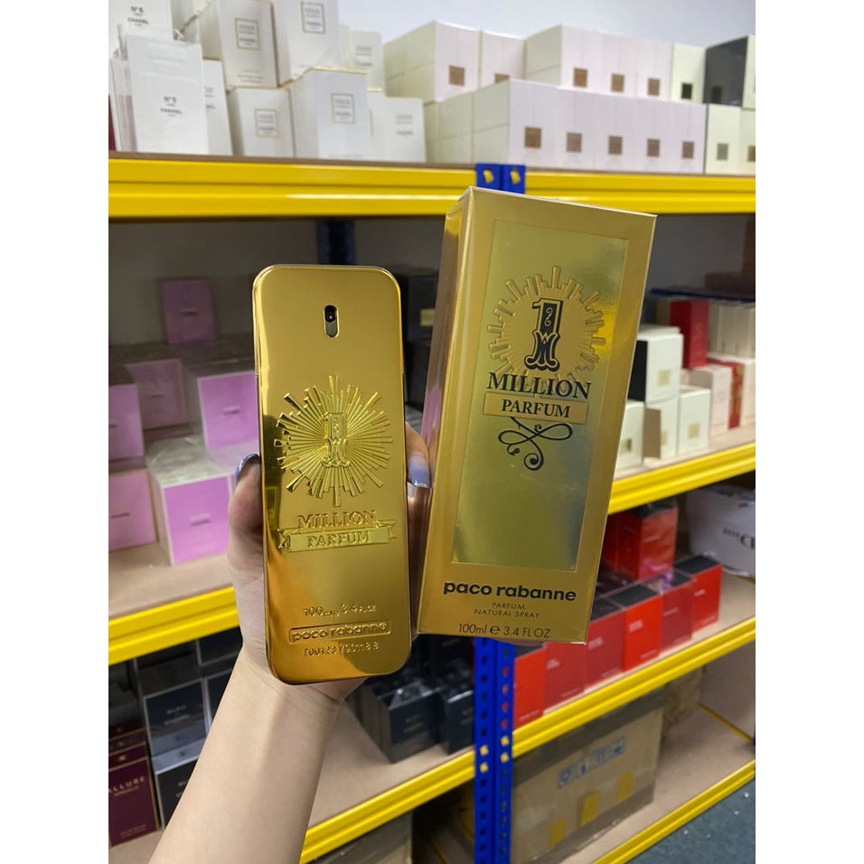 1 Million by Rabanne is a Woody Spicy fragrance for men.